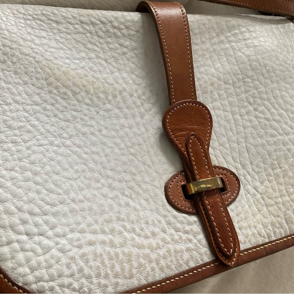 Vintage Dooney & Bourke White Leather Crossbody - Picture 5 of 12